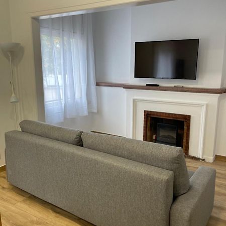 Apartamentos Tarradellas Sants Estació Barcelona Exterior foto