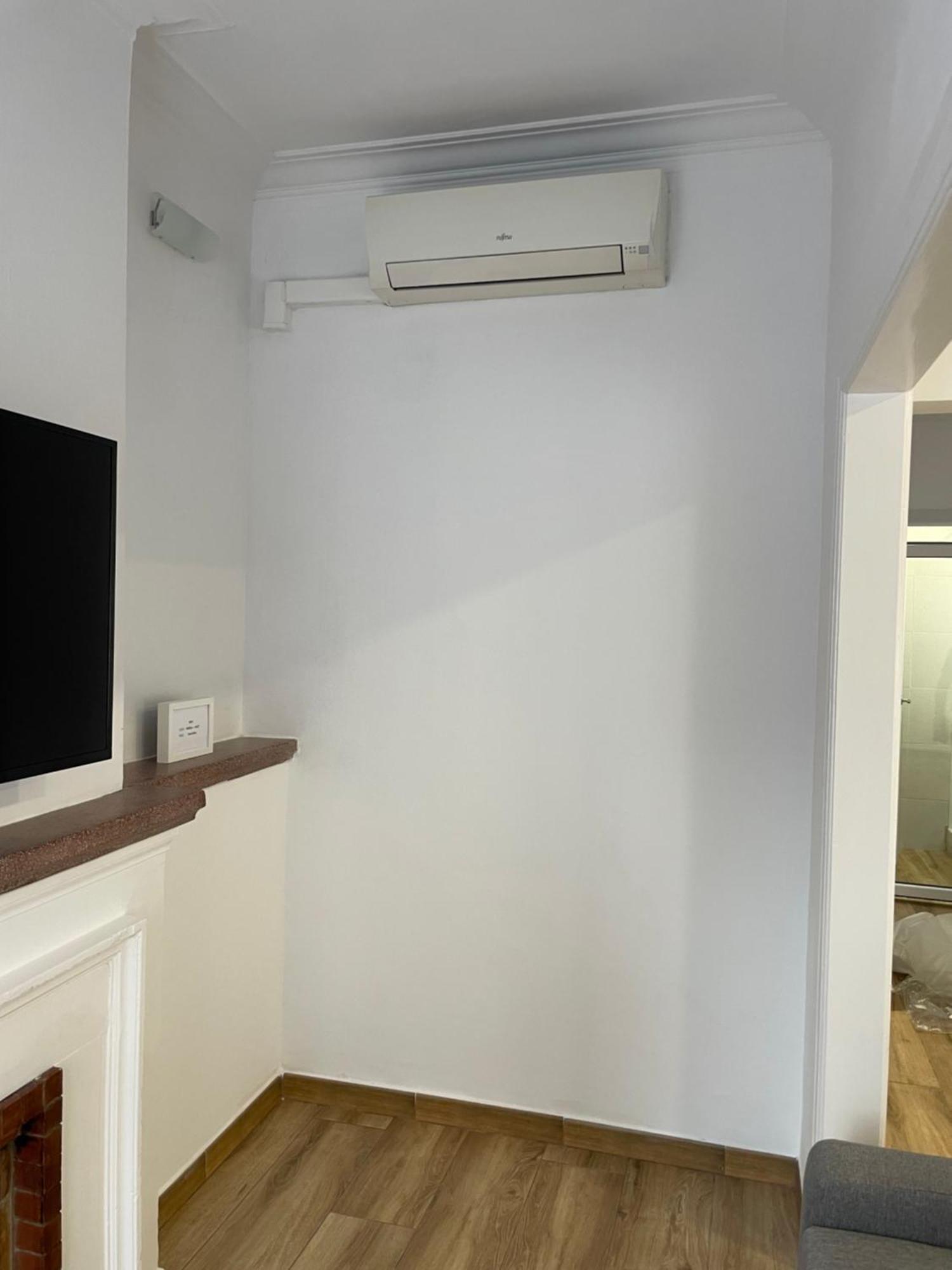 Apartamentos Tarradellas Sants Estació Barcelona Exterior foto