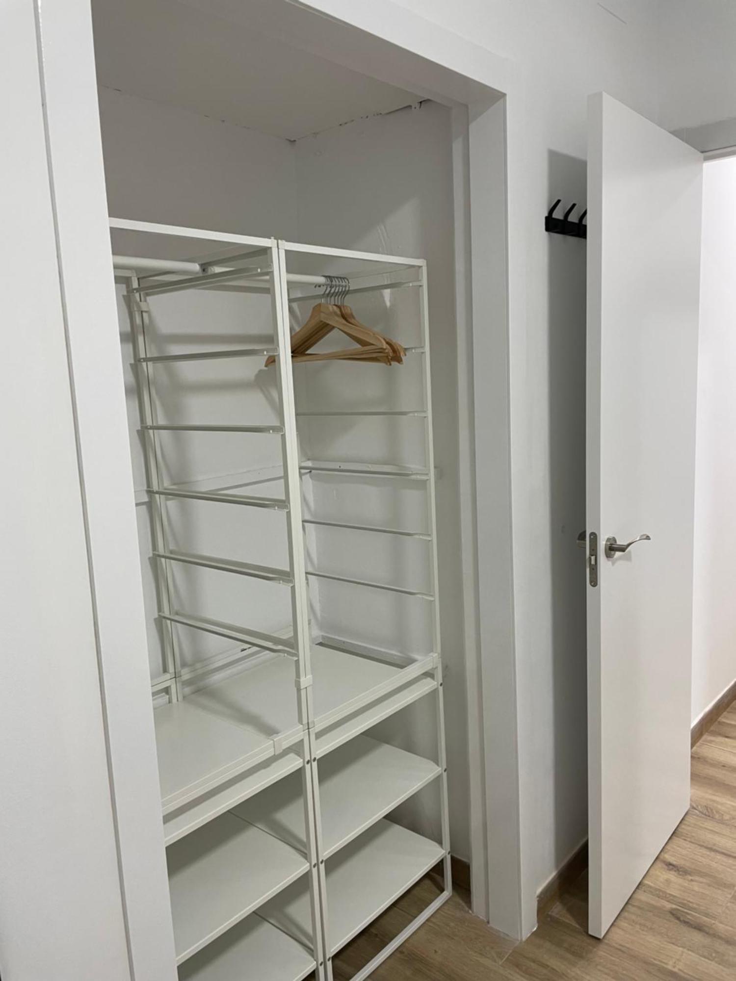 Apartamentos Tarradellas Sants Estació Barcelona Exterior foto